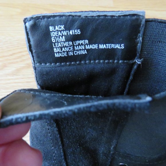 New Women’s White Mountain Black Suede Leather Wedge Fashion Ankle Boots 6.5 M - Picture 5 of 13